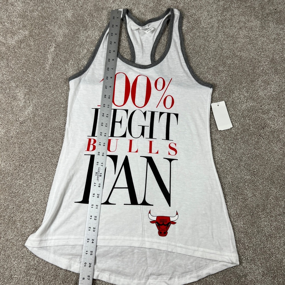 Chicago Bulls Womens 100% Legit Bulls Fan Racerback Tank Top White Small NWT - Picture 4 of 5